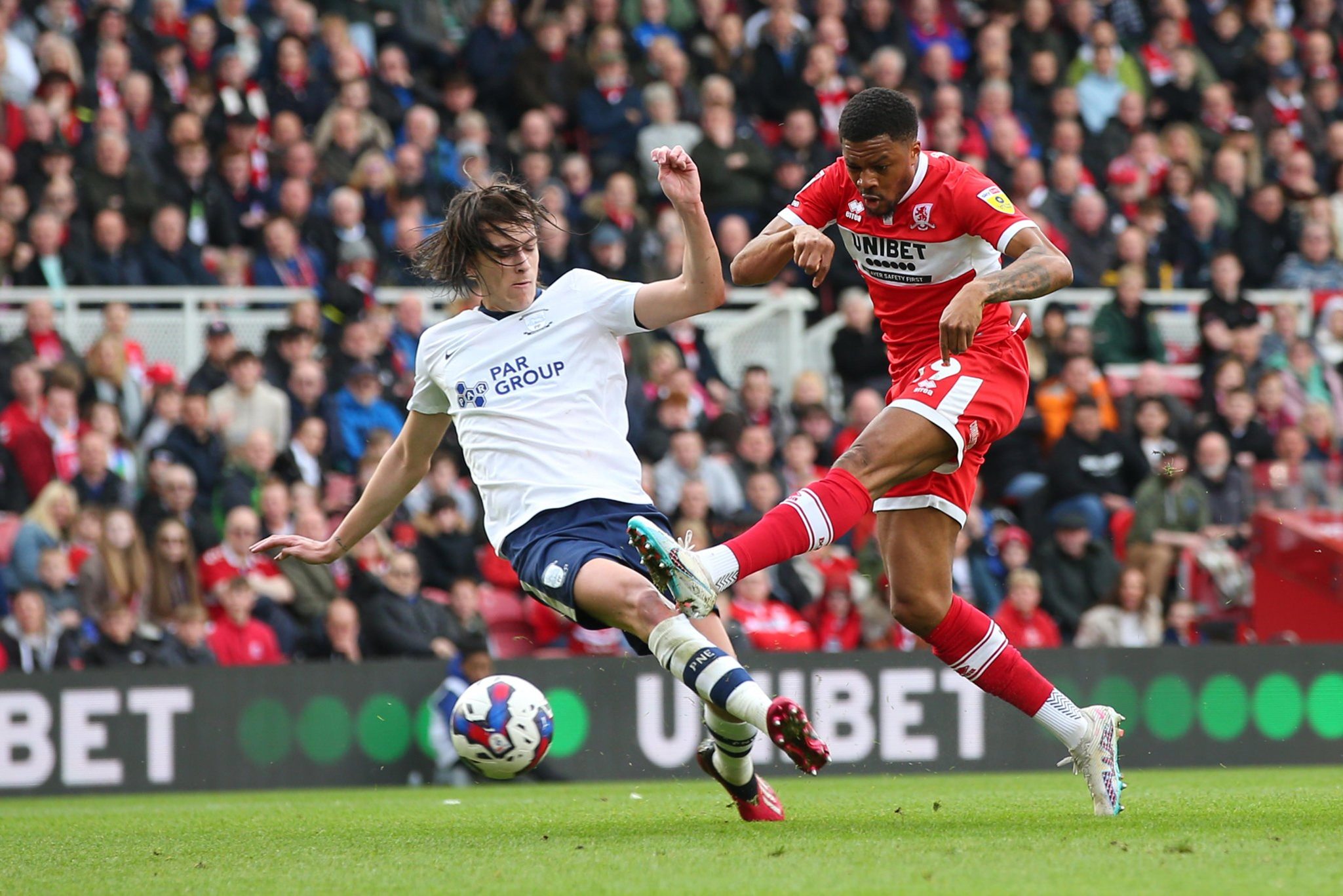 Στην Άρσεναλ ήταν «τελειωμένος» και πλέον κάνει… πάρτι με τη Μίντλεσμπρο! (vid)