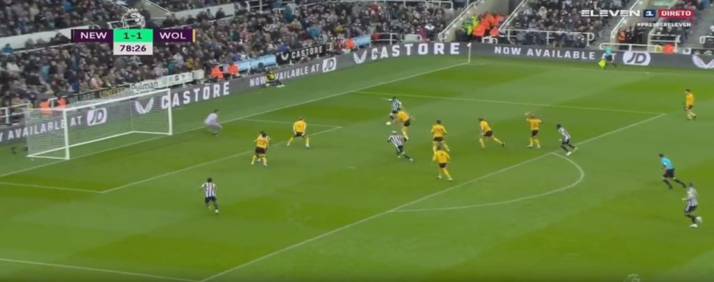 Στάζει… ποιότητα το πλασέ του Αλμιρόν! (vid)