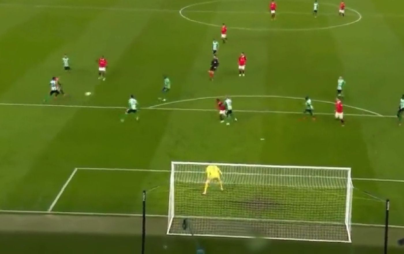 «Καθαρίζει» την Μπέτις η Γιουνάιτεντ με γκολάρες των Μπρούνο και Άντονι! (vids)