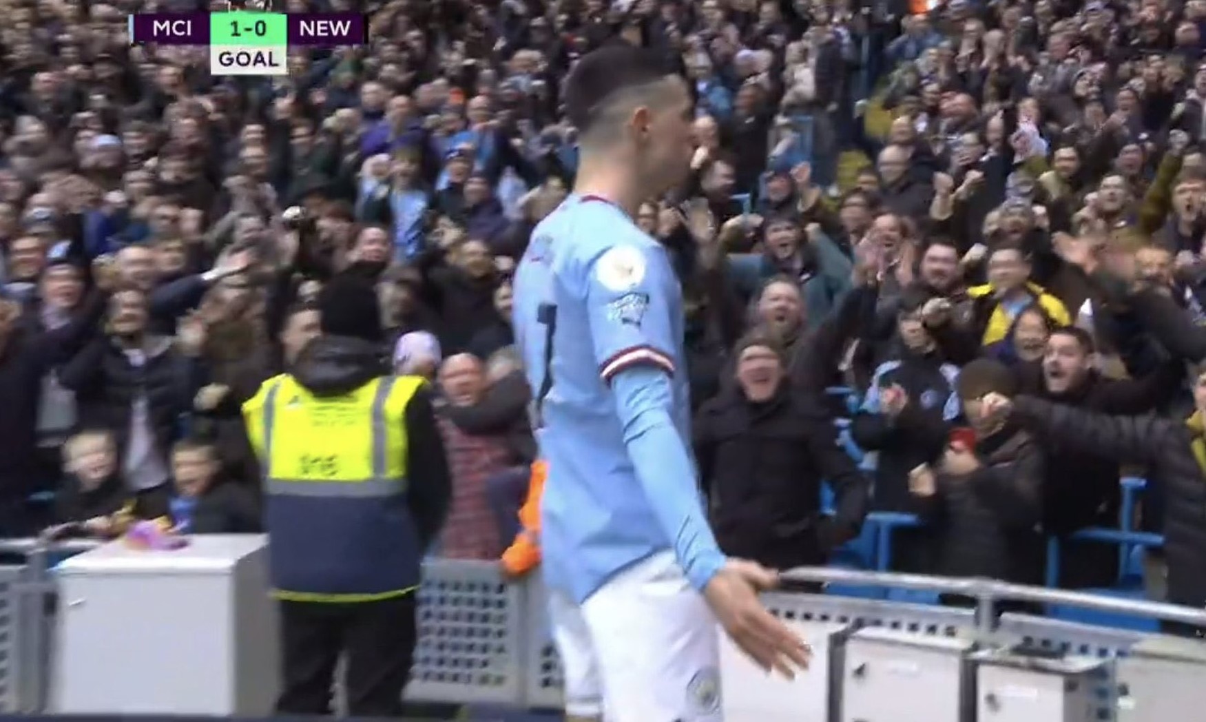 Γκολ σκέτη «αλητεία» από τον Φόντεν – Έκανε… σμπαράλια την άμυνα της Νιούκαστλ (vid)