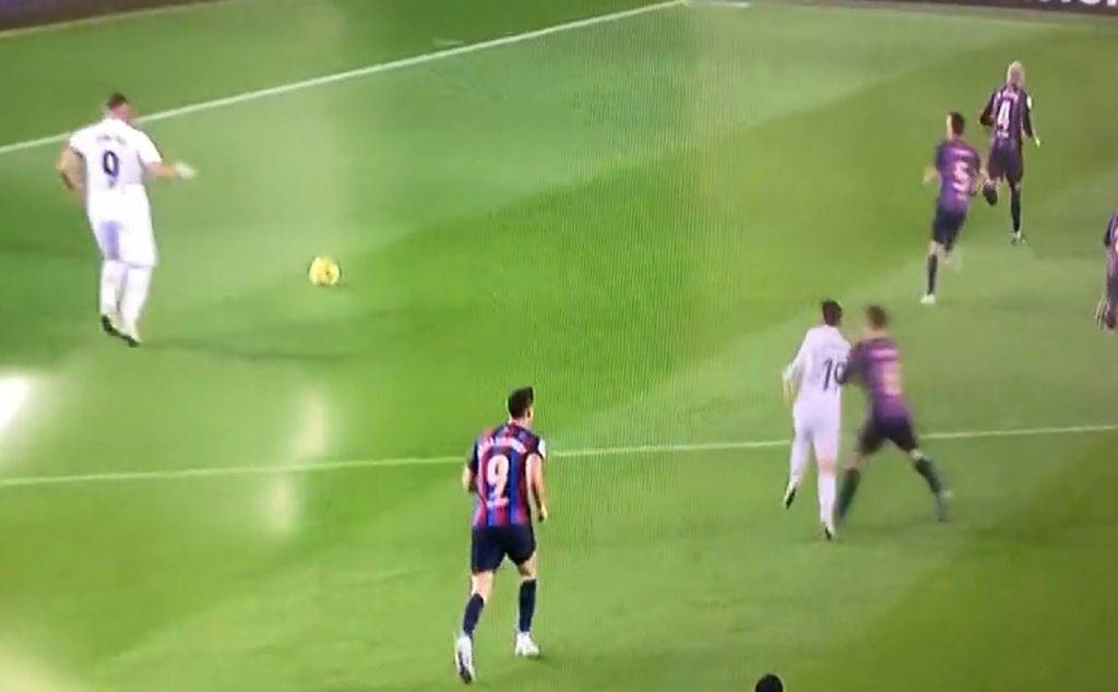 To εκτός φάσης χτύπημα του Γκάβι πάνω στον Θεμπάγιος (vid)