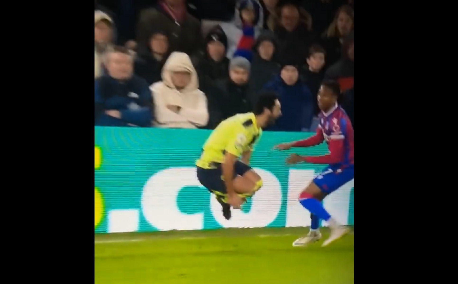 Οπαδοί της Άρσεναλ γελούν με τον τρόπο που ο Γκουντογκάν κέρδισε το πέναλτι με την Πάλας (vid)