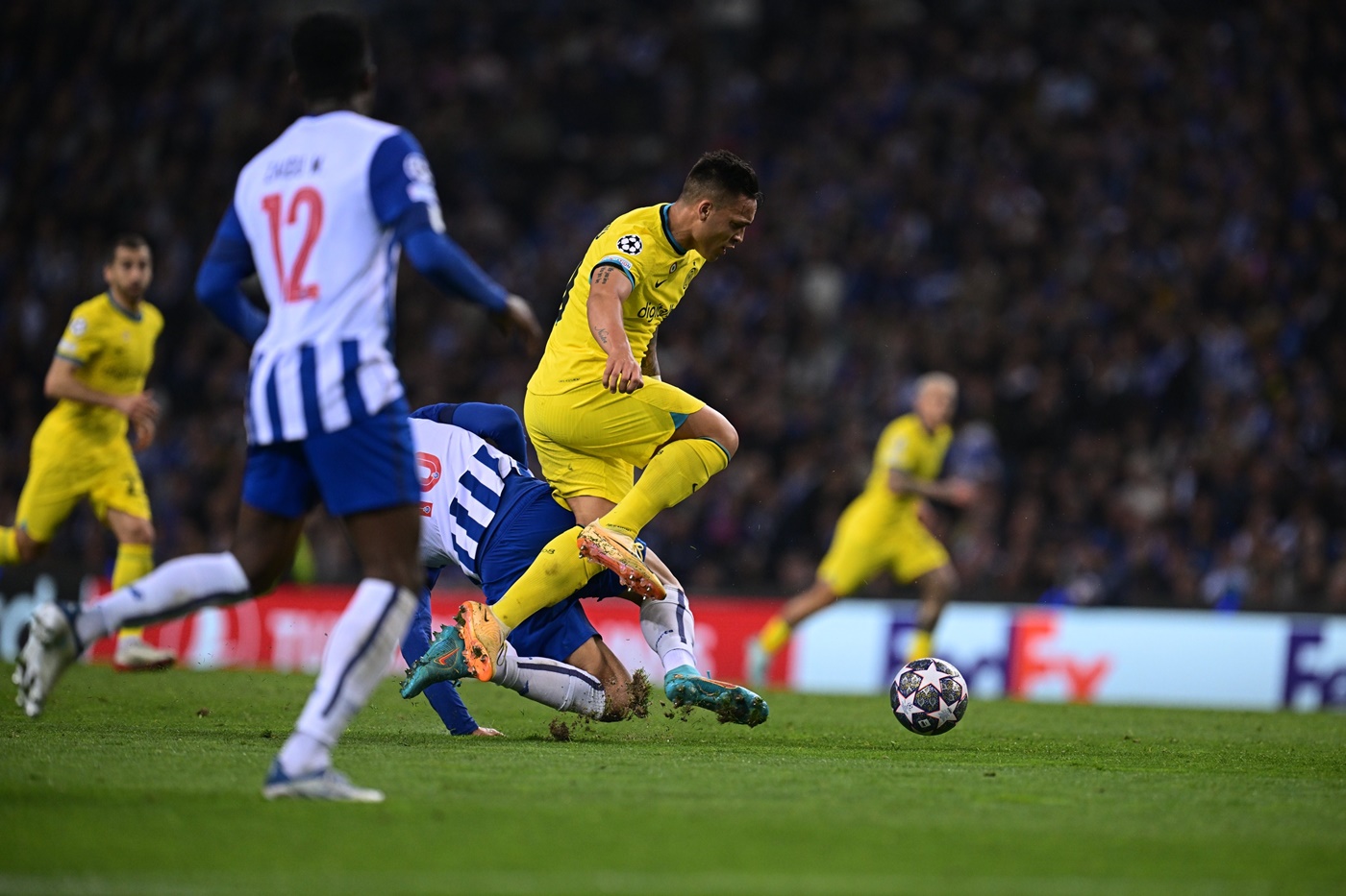 Μίλαν και Ίντερ… τάλε κουάλε στους «8» του Champions League! (vid)