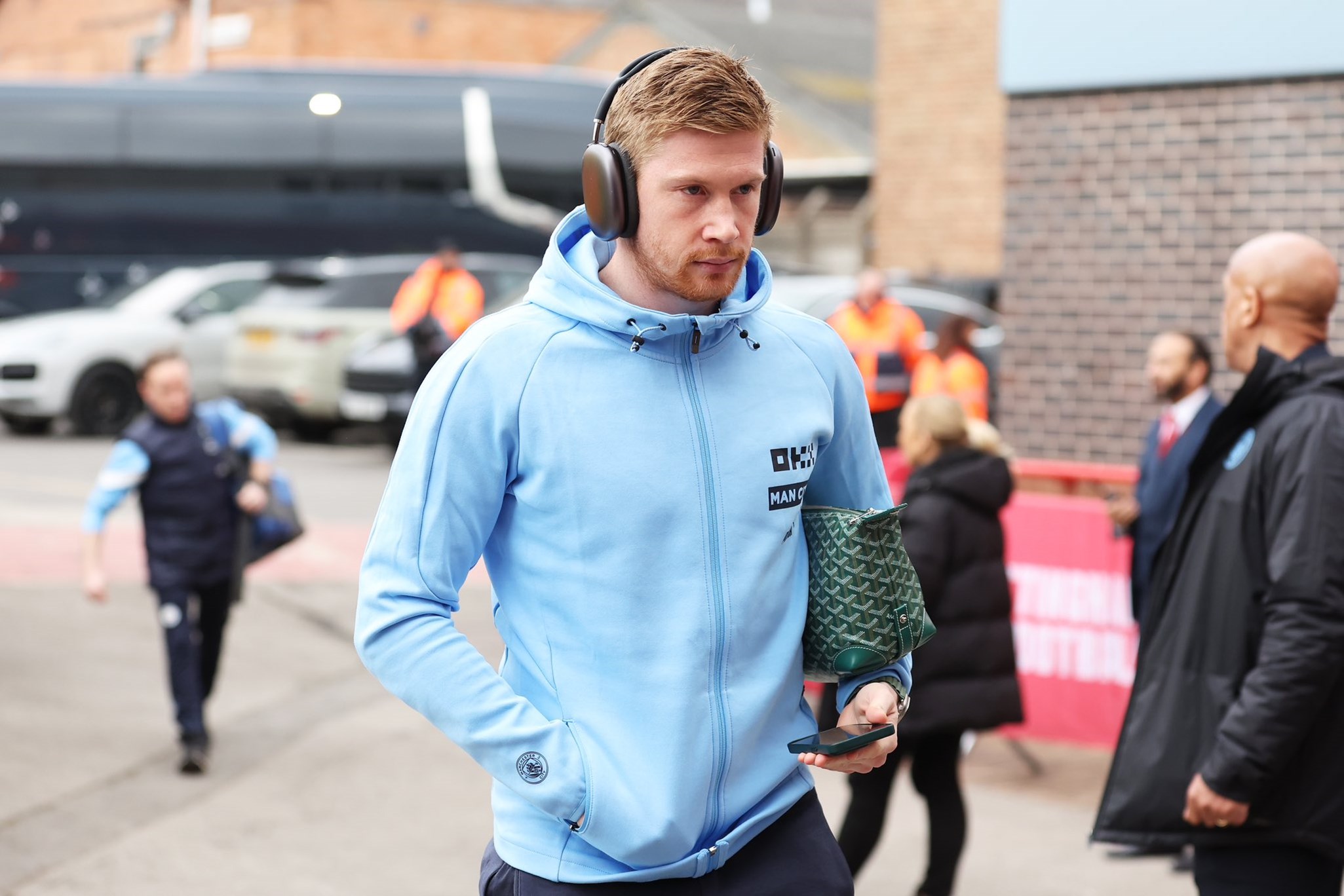 Νευρίασε με δημοσιογράφους ο Ντε Μπρούιν: «Τι άλλο πρέπει να κάνω;»