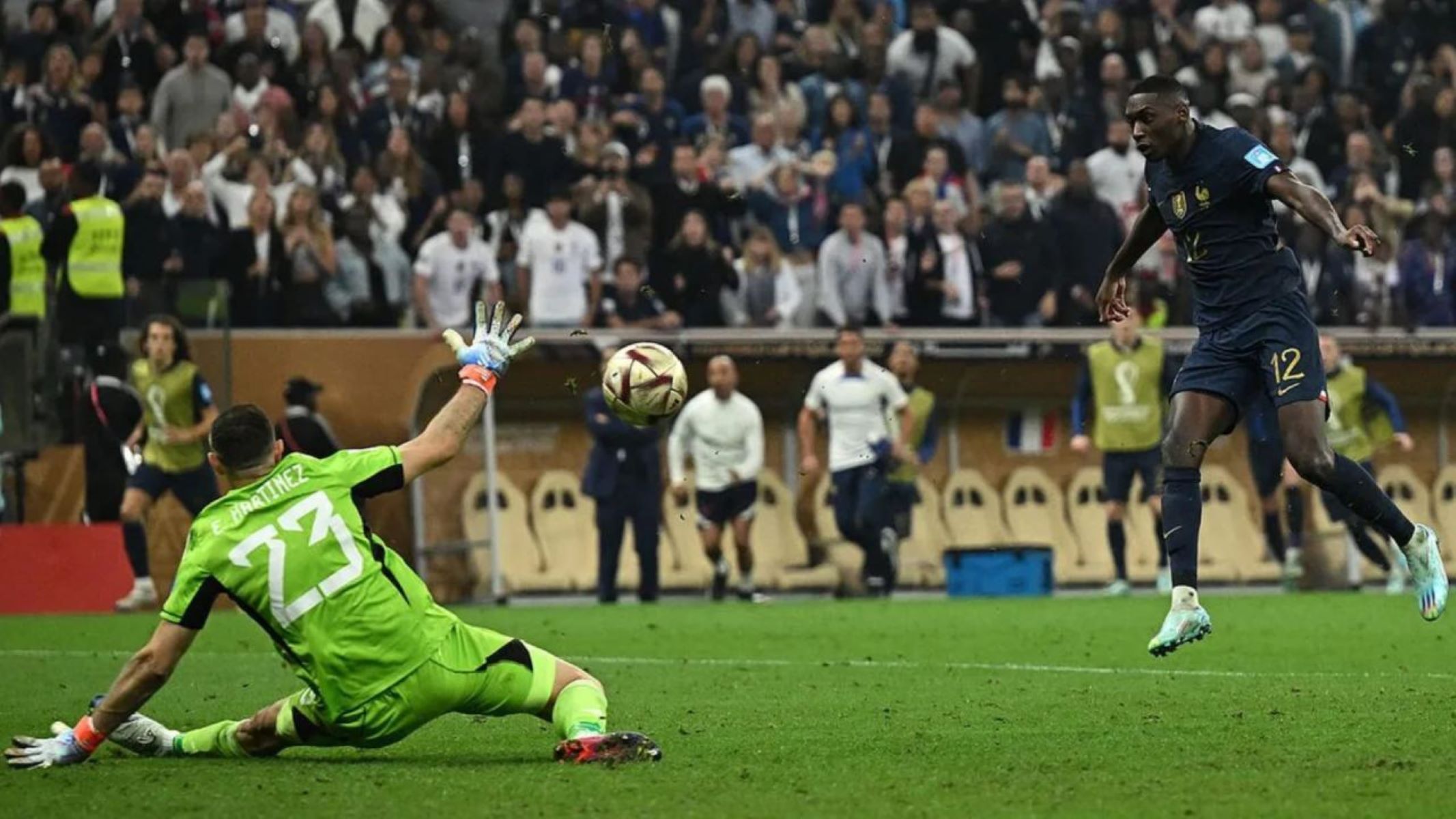 O Κολό Μουανί έλυσε τη σιωπή του: «Μισώ τον Μαρτίνες, θα ήμουν ήρωας τώρα»