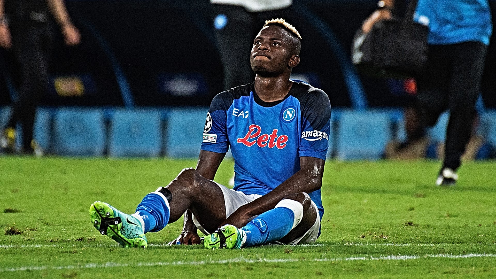 Αγωνία στη Νάπολι με Όσιμεν – Χάνει Μίλαν για τη Serie A, «τρέχει» για τα προημιτελικά!