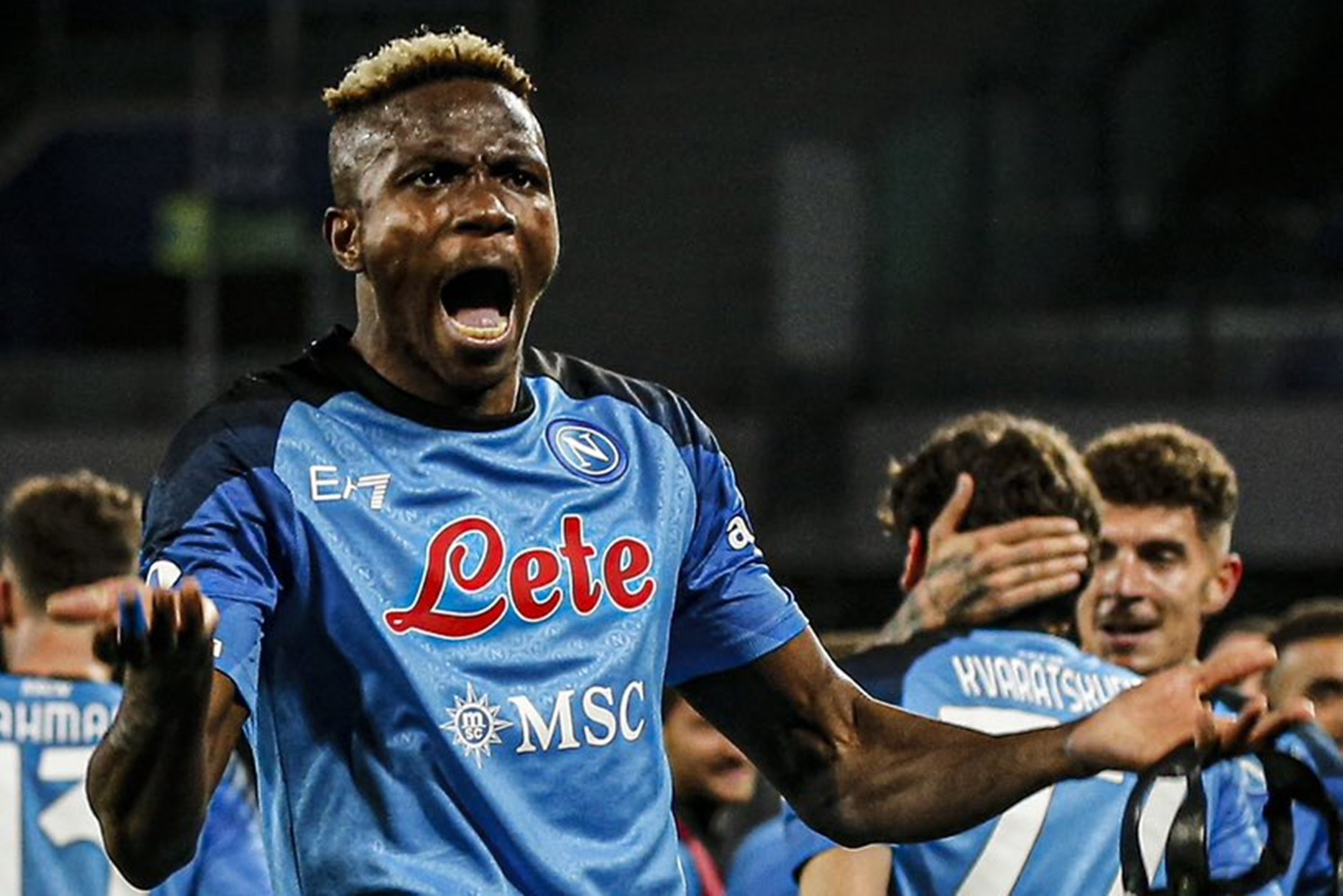 Ποια… καριέρα; Ο Όσιμεν δείχνει ότι για τα λεφτά κάνει τα ΠΑΝΤΑ!