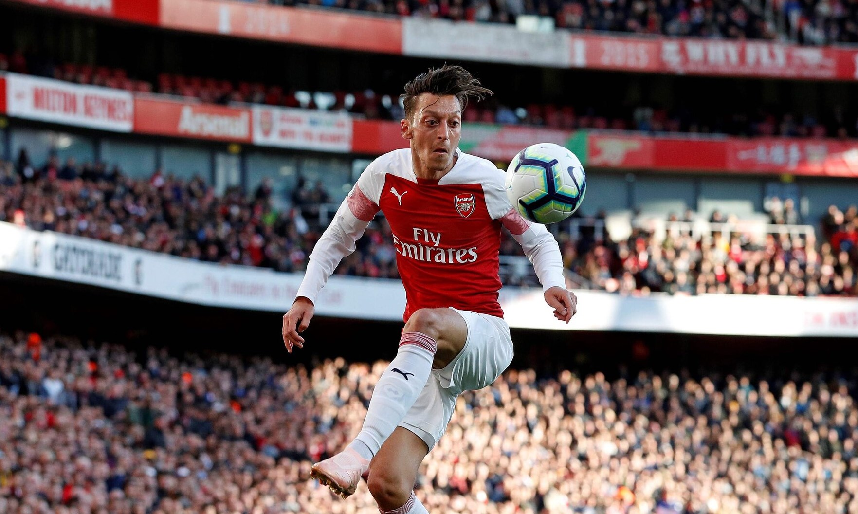 H Άρσεναλ αποχαιρέτησε τον Μεσούτ Οζίλ, όπως του έπρεπε! (vid)