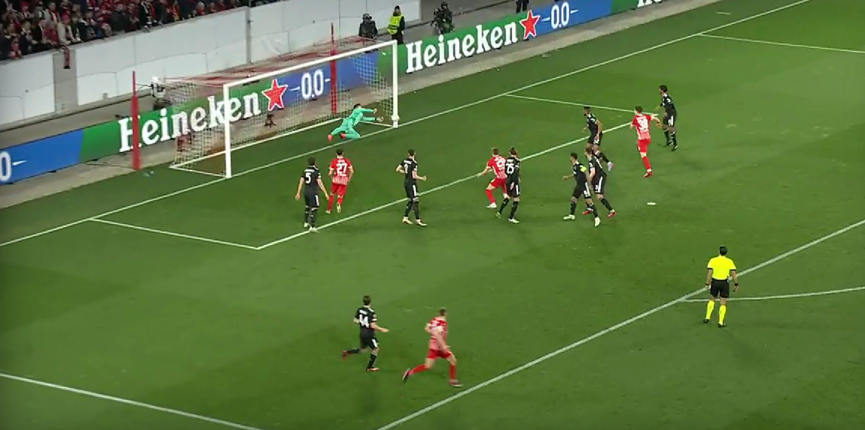 «Αίλουρος» ο Σέζνι: Έπιασε αυτό που φαινόταν… άπιαστο! (vid)