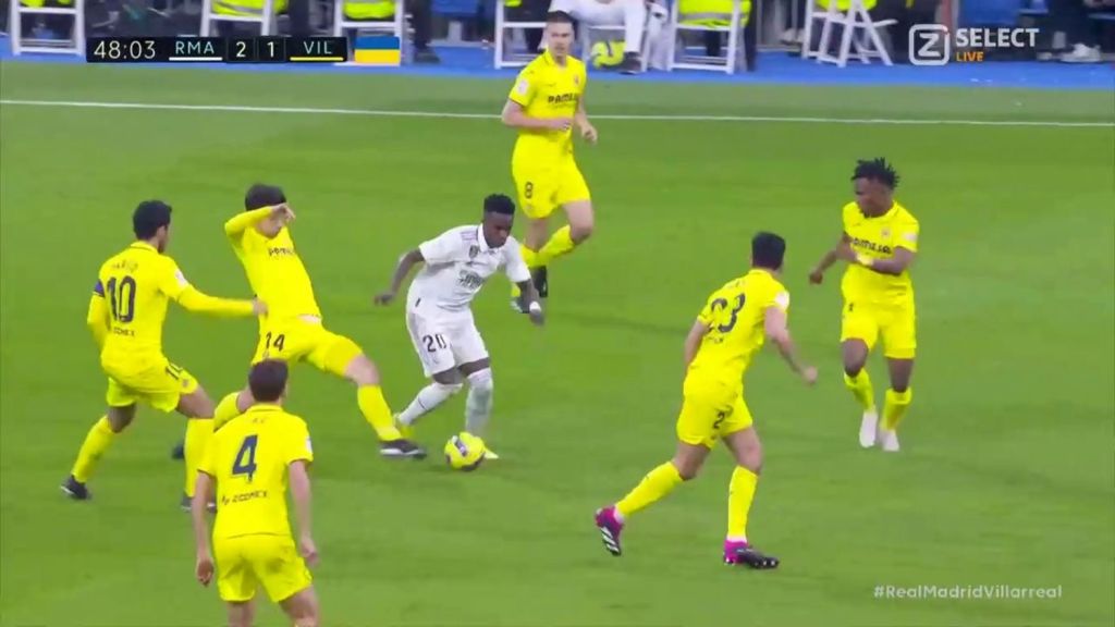 Αέρινος Βινίσιους: Κοντρόλ με την πλάτη, βόλτα στην περιοχή της Βιγιαρεάλ και γκολ! (pic, vid)