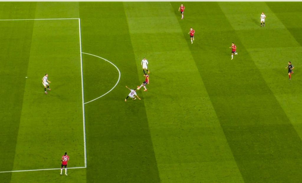 Πέρασε το Πάσχα Μαγκουάιρ, σταμάτα τα δώρα! 1-0 η Σεβίλλη (vid)