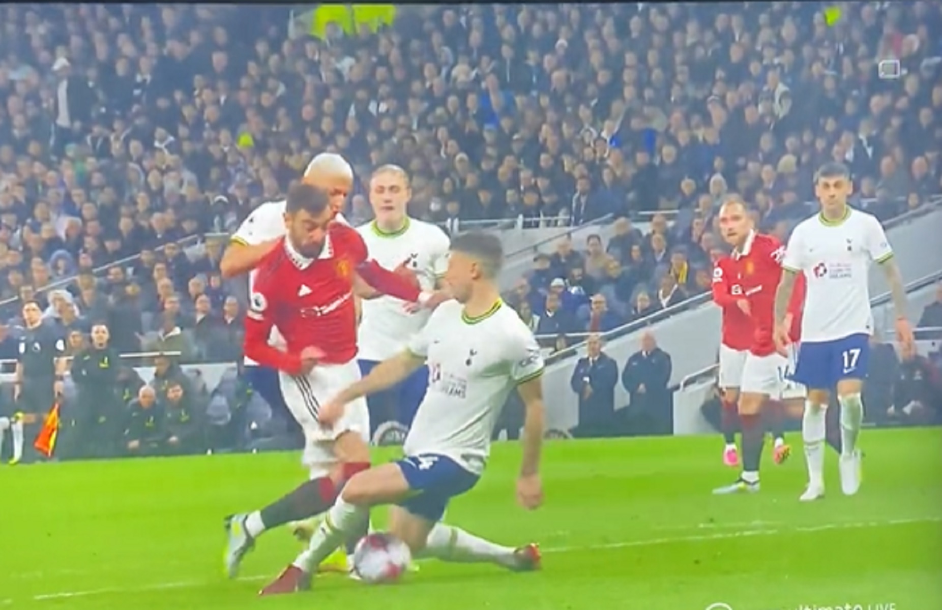 H ποδιά – σεμινάριο του Μπρούνο Φερνάντες στον άτυχο Λενκλέ (vid)