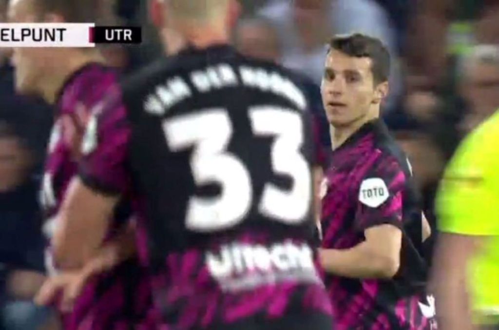 O Δουβίκας συνεχίζει να τρελαίνει την Ολλανδία – Το 14ο «παστέλι» του επιθετικού της Ουτρέχτης (vid)