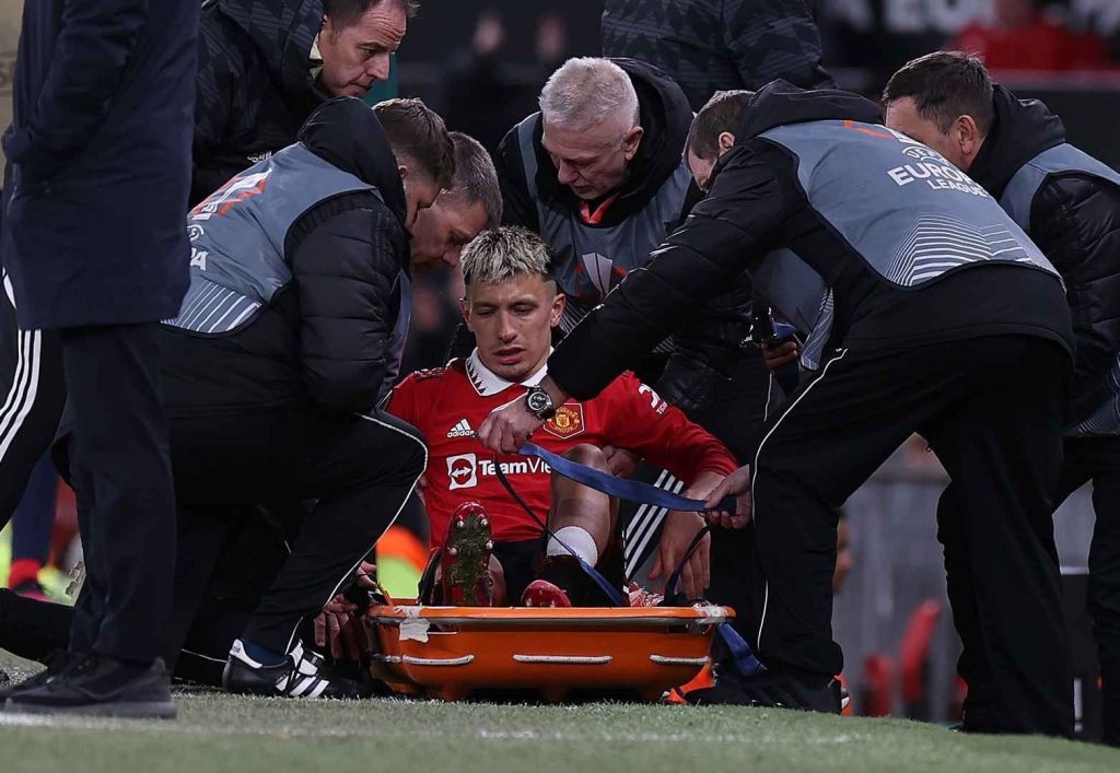 Τέλος η σεζόν για Λισάντρο Μαρτίνες – Η διάγνωση του τραυματισμού του (pic)