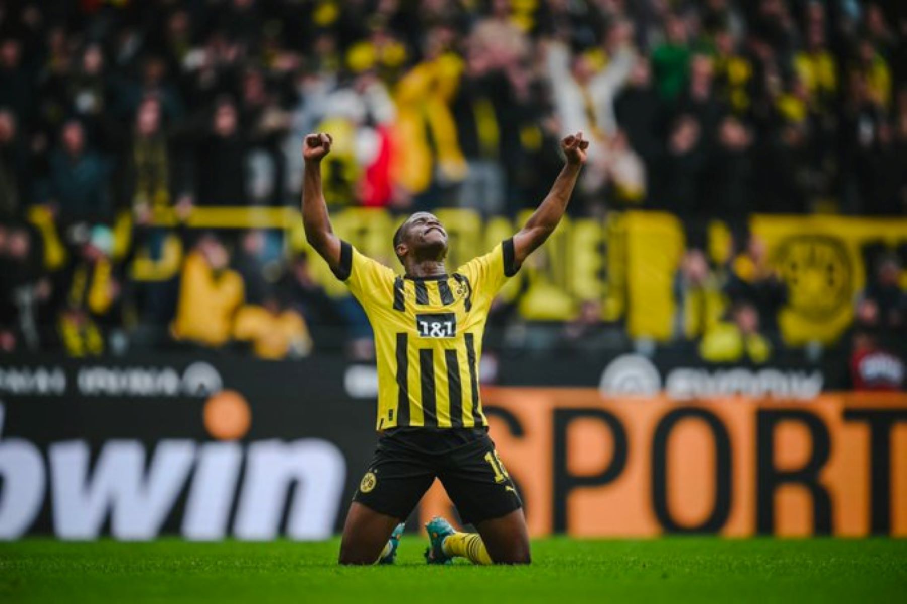 Το πάθος του Μουκόκο… τέζαρε την Ουνιόν (vid)