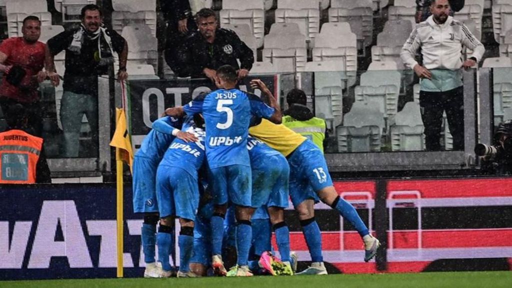 H αναμνηστική φωτογραφία… τίτλου της Νάπολι μέσα στο Τορίνο (pic)