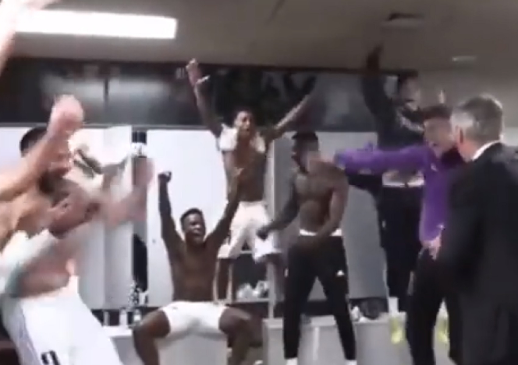 Ρεάλ Μαδρίτης: Ο Αντσελότι ανακοίνωσε ρεπό και οι παίκτες τρελάθηκαν από τη χαρά τους (vid)