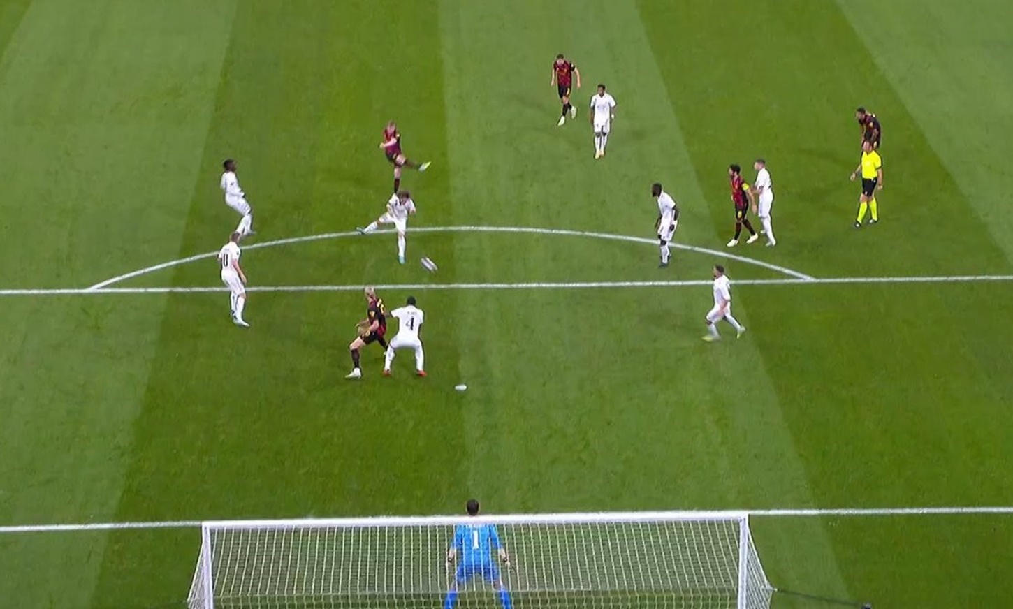 ΓΚΟΛΑΡΑ «καρμπόν» του Ντε Μπρούιν – Μόνο έτσι νικιέται ο Κουρτουά! (vid)