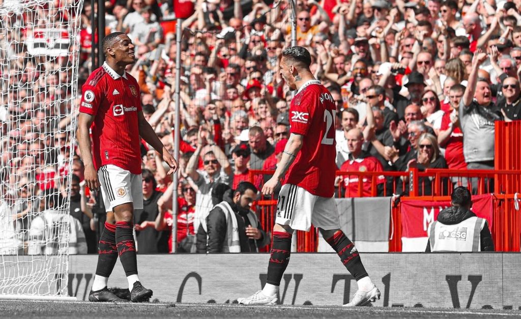 Τέρμα οι… κηδείες – Πήρε τον έναν από τους τέσσερις «τελικούς» η Γιουνάιτεντ (vid)