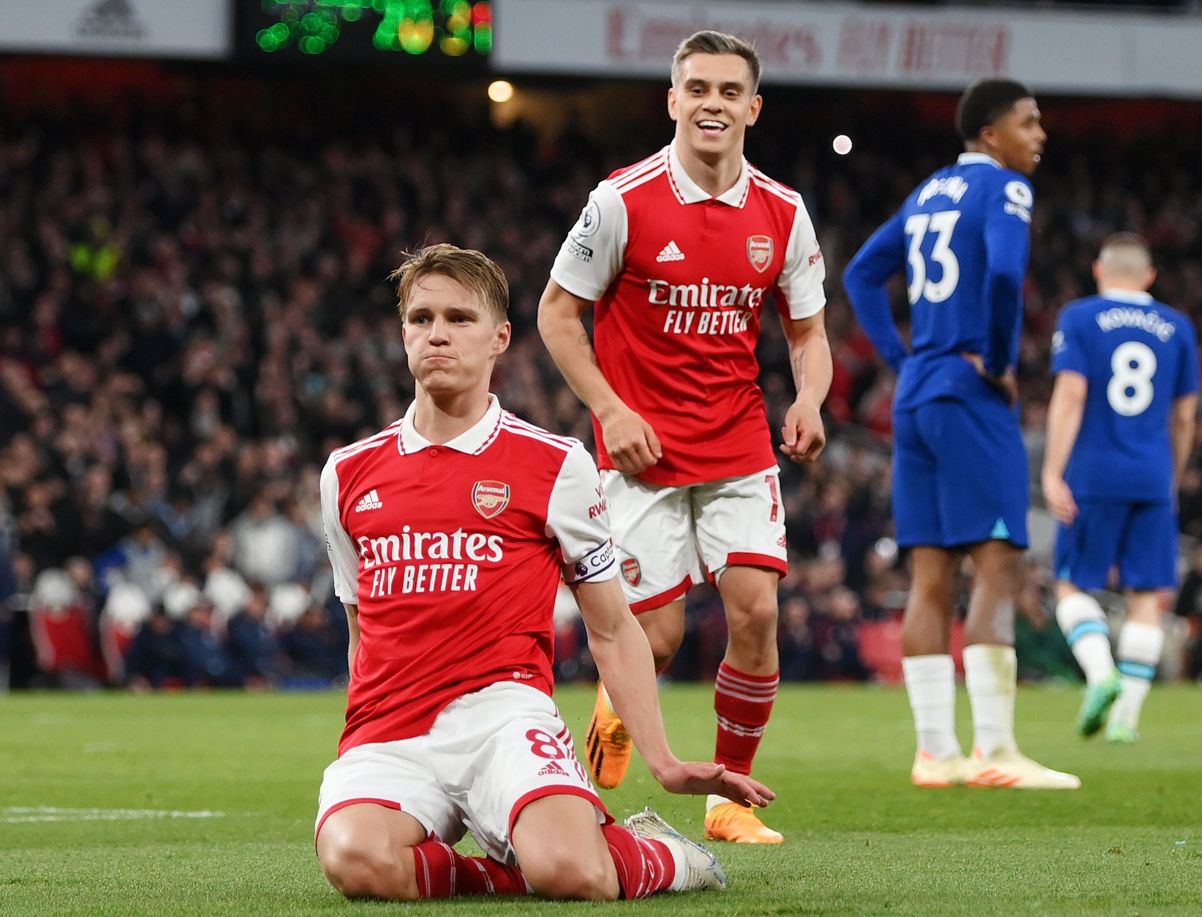 Την Άρσεναλ.. δεν θα την ξεγράφεις – Τριάρα στην Τσέλσι και ξανά στην κορυφή (vid)