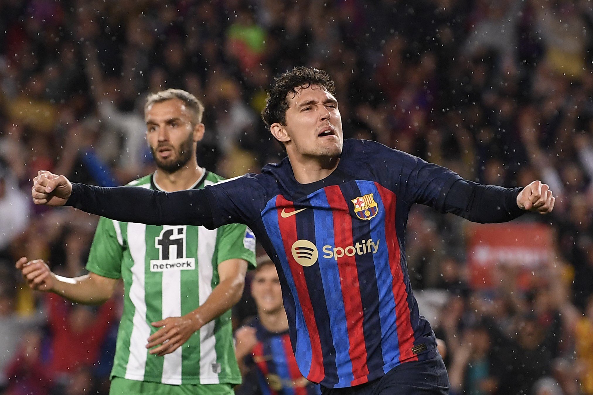 Ο Αλεμάνι “κλέβει” από την Μπαρτσελόνα τον στόπερ της και τον φέρνει στην Αγγλία!