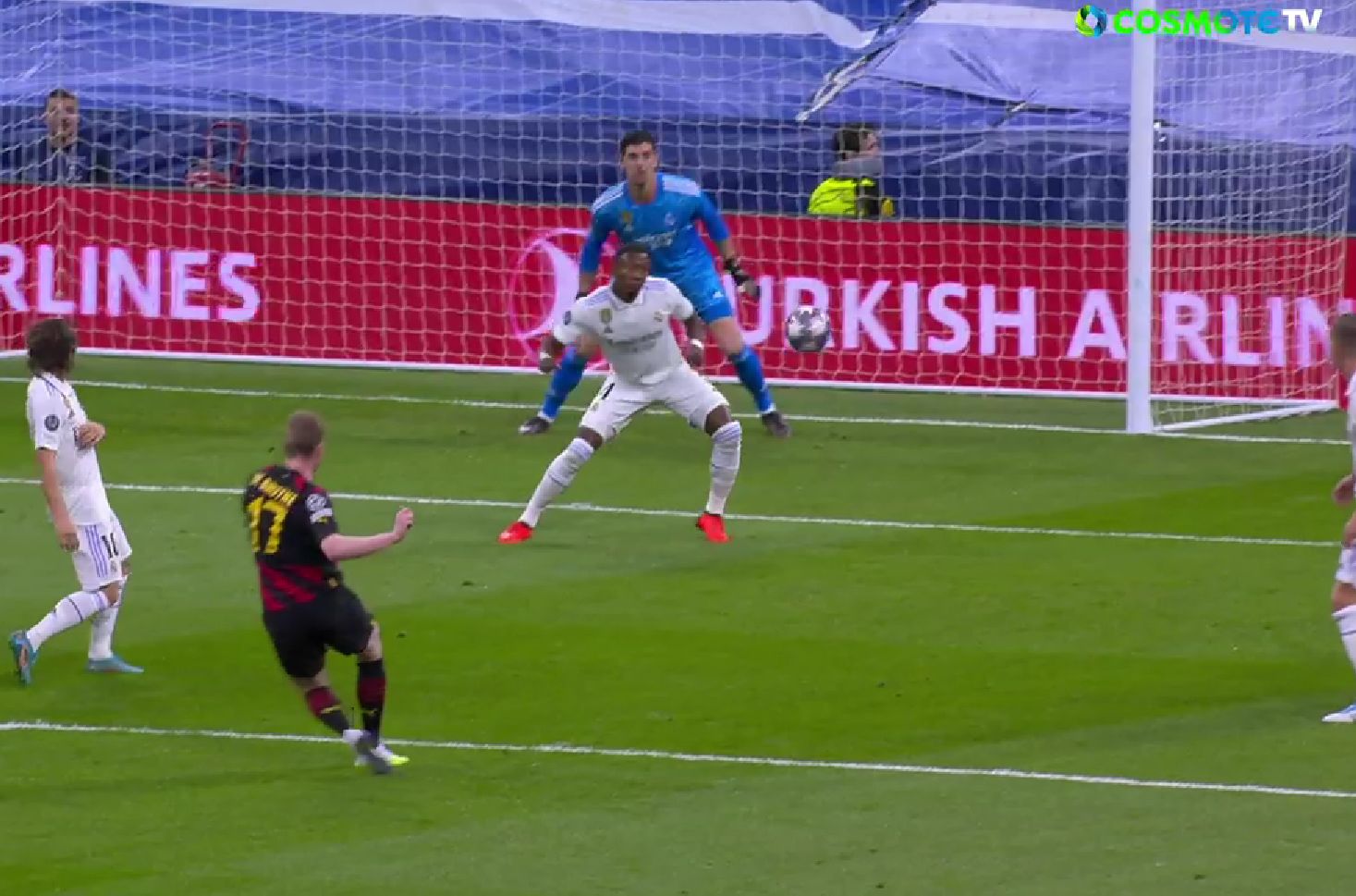 Ρεάλ – Σίτι: Εντυπωσιακό στοπ Κουρτουά σε Ντε Μπρούιν και Ρόδρι (vid)