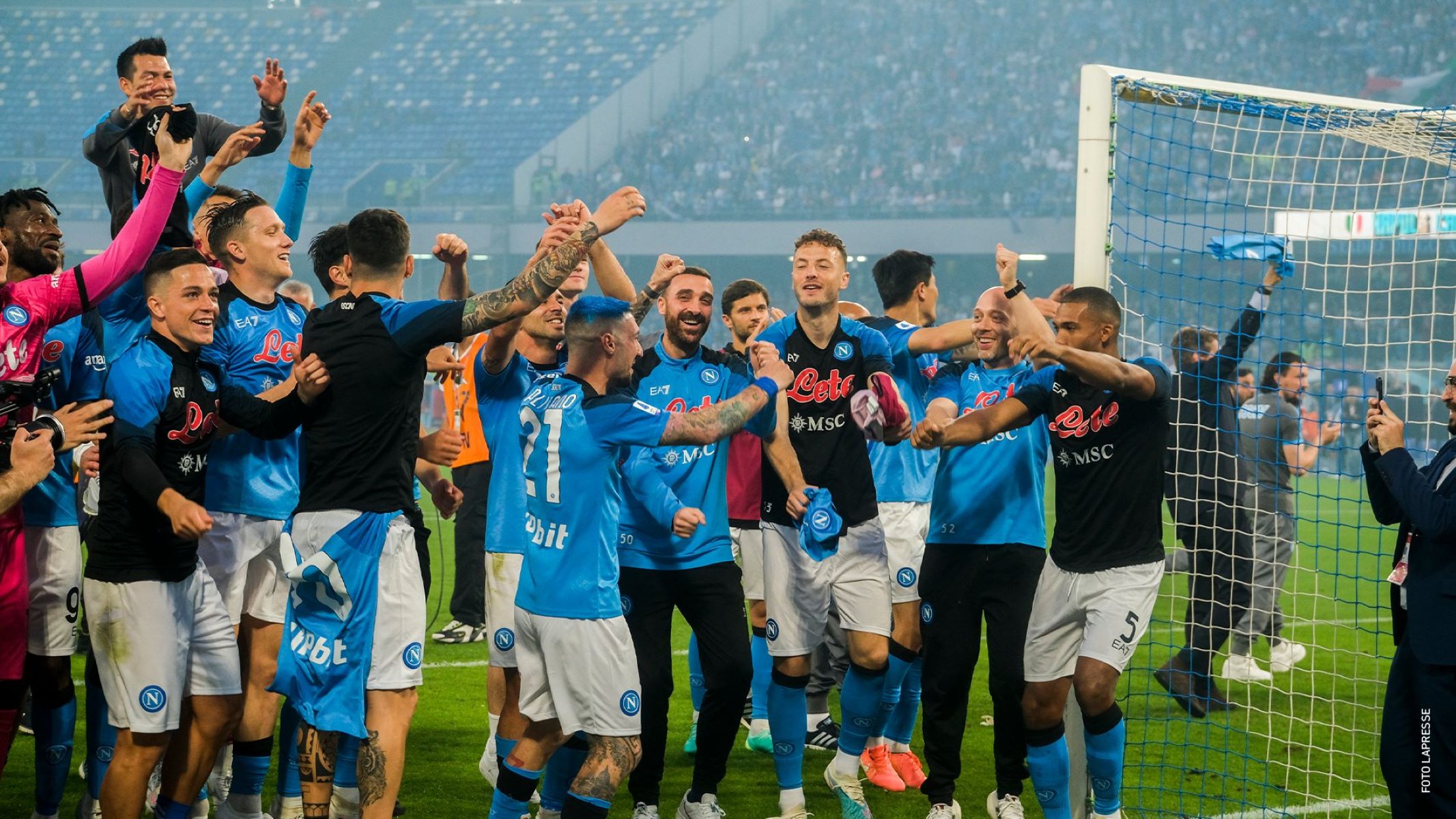 «Φλέγεται» η Νάπολη για τους πρωταθλητές (vid)