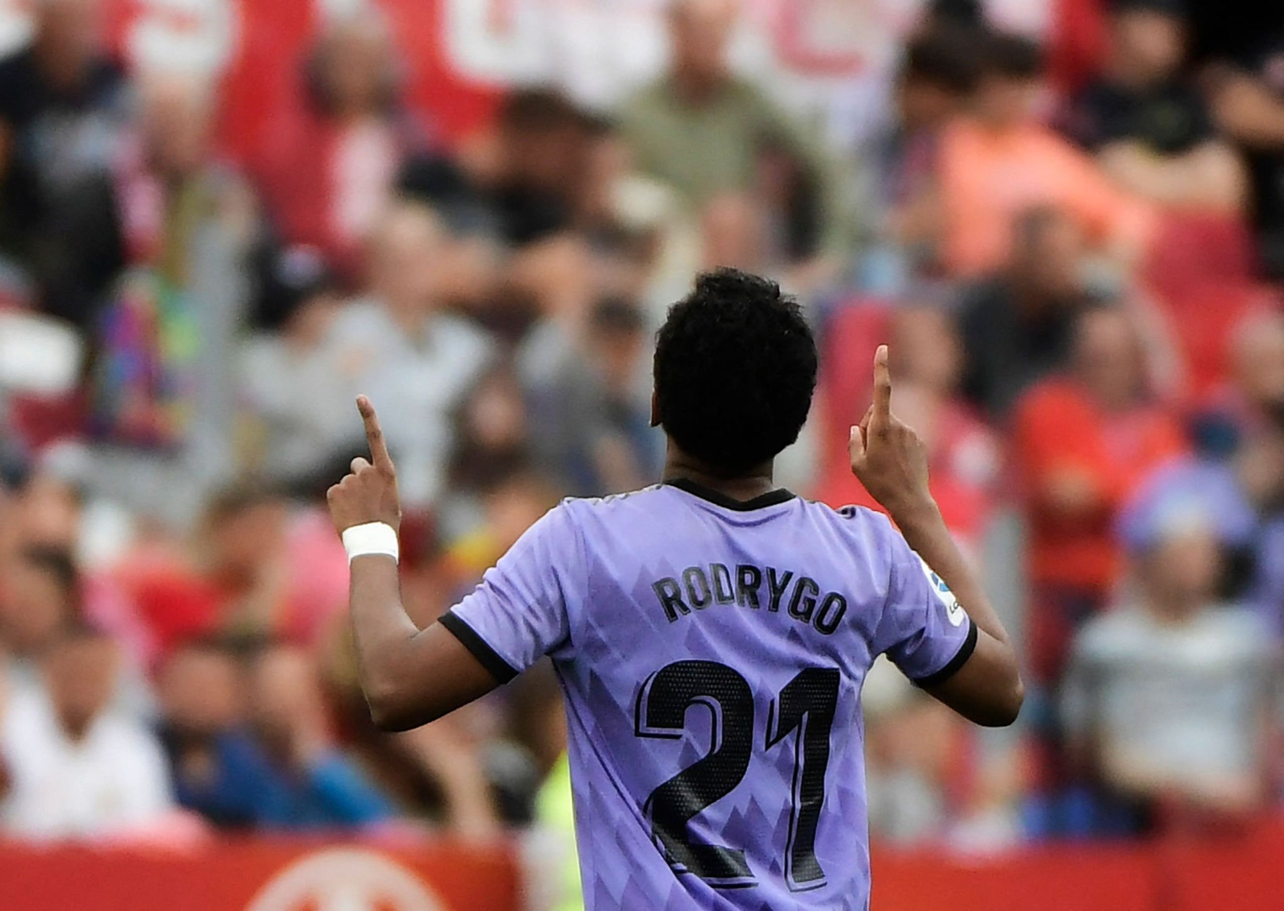 Ρεάλ, παίζεις για την ιστορία σου και μπράβο – «Διπλό» γοήτρου στην Σεβίλλη (vid)