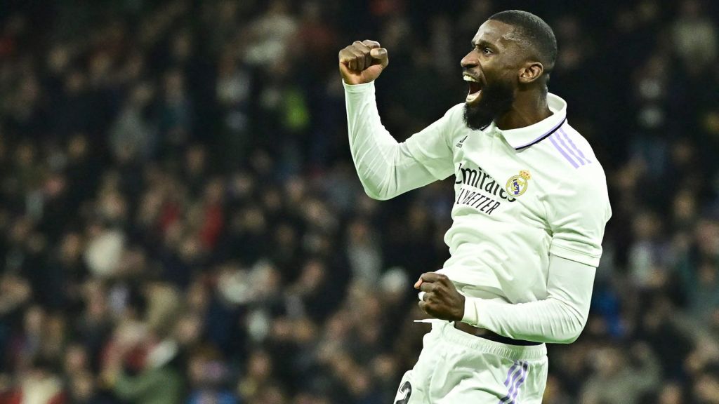 Πρώτος μάγκας ο Ρούντιγκερ: Στέκεται δίπλα στον άτυχο Ζοάν Μαρτίνεζ