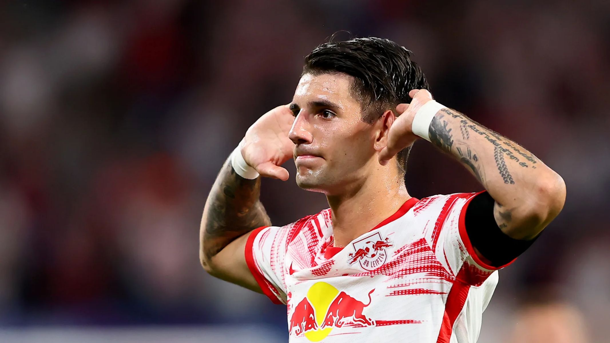 Ο Κλοπ πλαισιώνει τον ΜακΆλιστερ με τον παικταρά της Λειψίας!