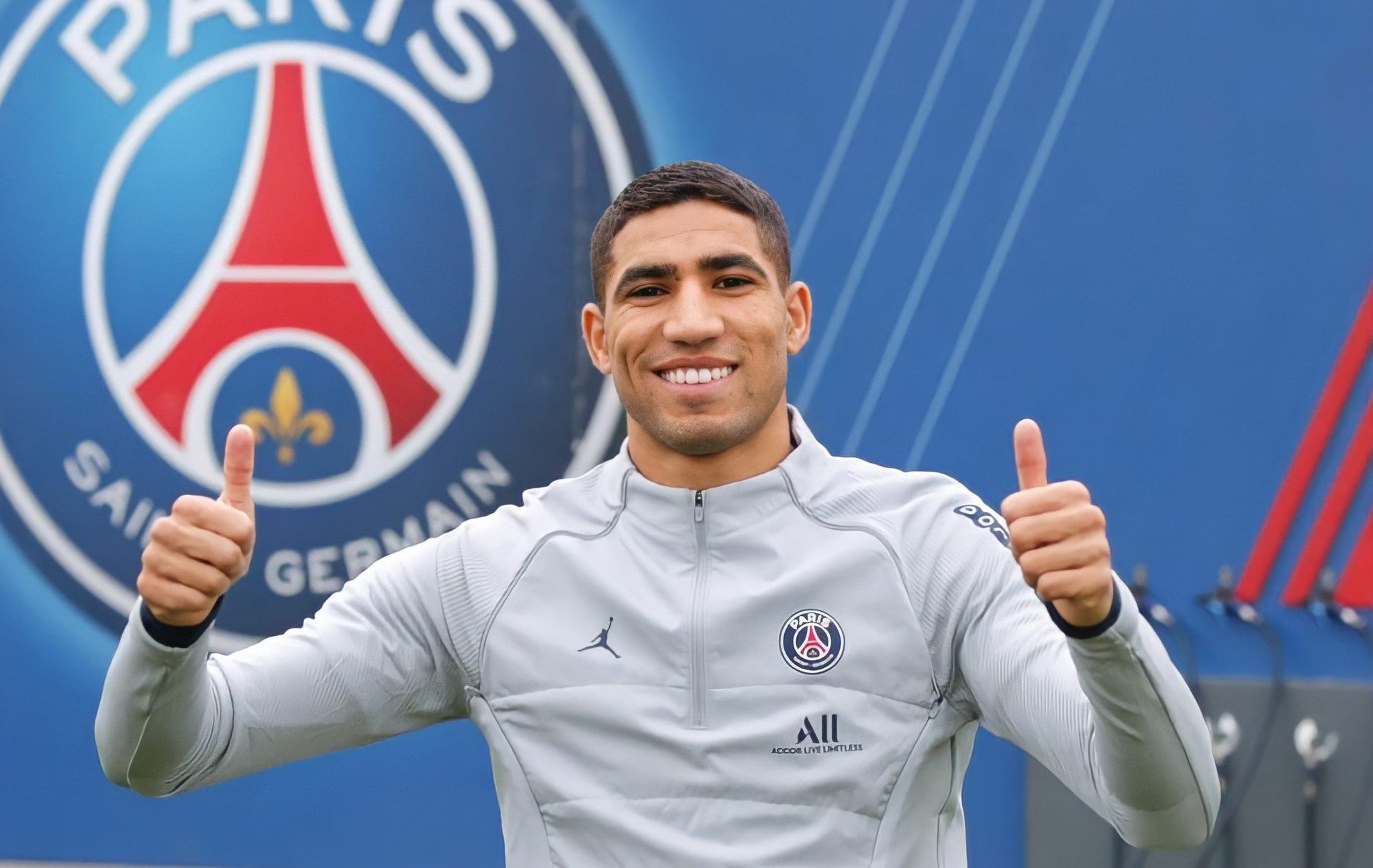 Μάνατζερ Χακίμι: «Δεν θέλει να φύγει από την Παρί! Είναι η πιο μεγάλη ομάδα!»