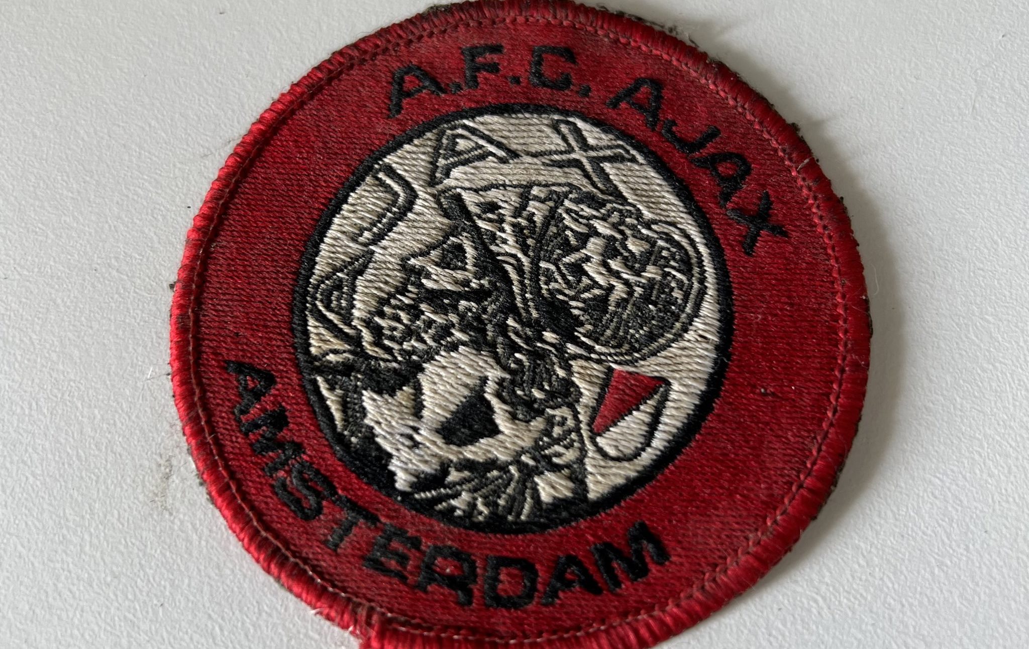 O Άγιαξ μάζεψε όλο το… χαρτί: Παραπάνω από μισό δις σε μερικά καλοκαίρια! (pic)