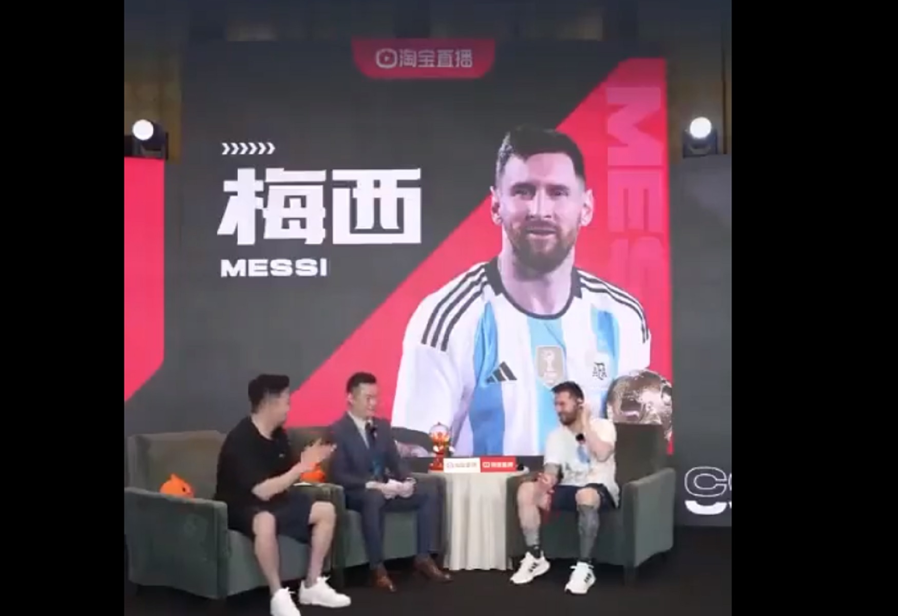 O Λιονέλ Μέσι δοκίμασε να μιλήσει κινέζικα και… τα σκότωσε (vid)