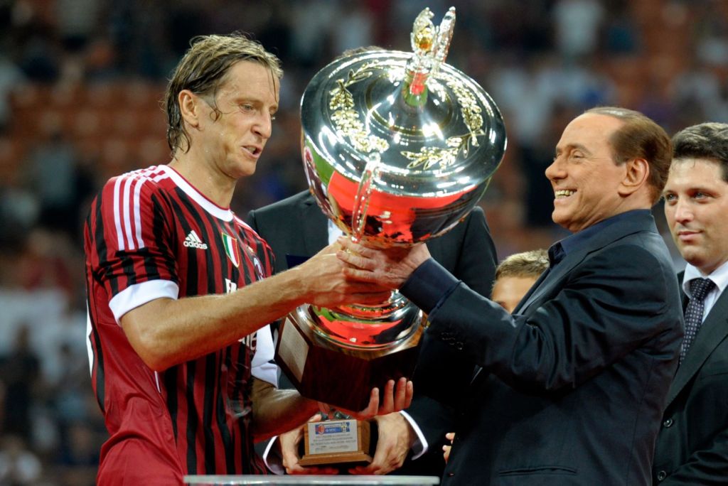 H ανάρτηση της Μίλαν για τον θάνατο του Μπερλουσκόνι (pic)