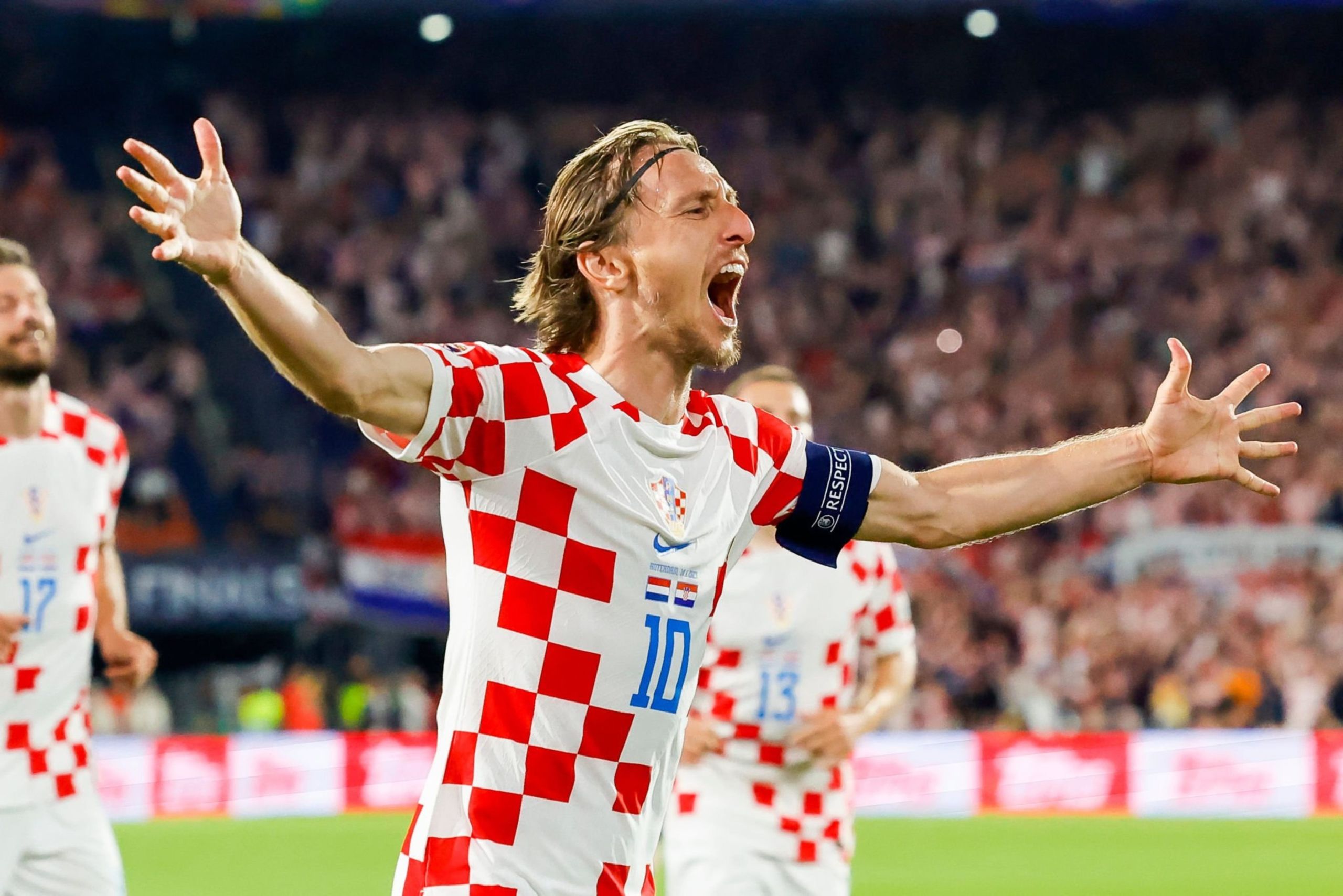 Μόντριτς, αυτό είναι το μεγαλείο σου: Τον αποθεώνουν φίλοι και εχθροί!