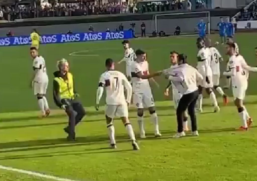 Ο Κριστιάνο έχει… προσωπικό φρουρό στο γήπεδο τον Ρουμπέν Ντίας! (vid)