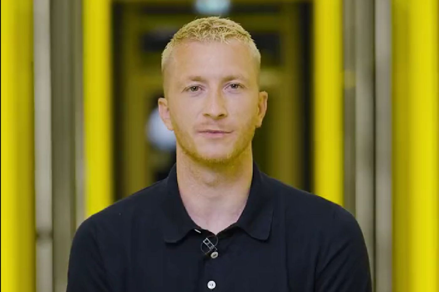 Δεινοπάθησε ο Ρόις και αποχωρίζεται οικειοθελώς το περιβραχιόνιο της Ντόρτμουντ! (vid)