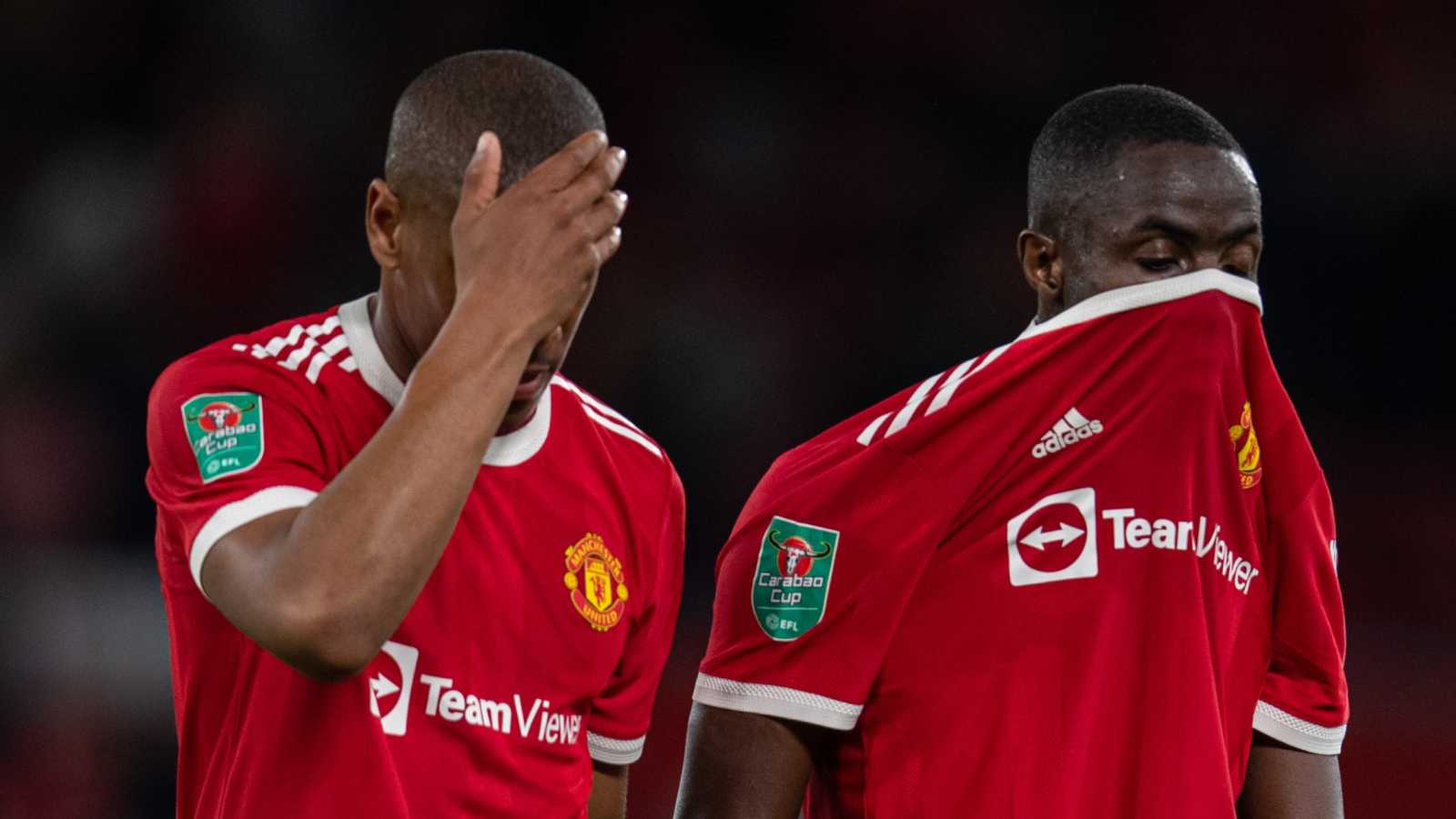 Μάντσεστερ Γιουνάιτεντ: Ο Τεν Χαγκ παραγκωνίζει μια «παλιοσειρά» στα στόπερ