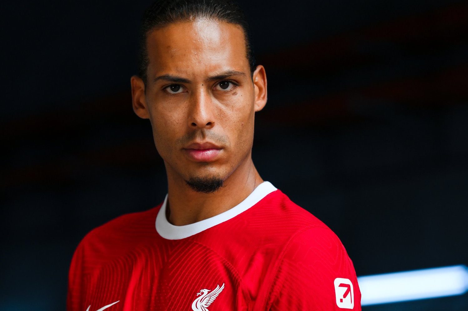 Βιρτζίλ Φαν Ντάικ: Ιδού ο νέος αρχηγός της Λίβερπουλ! (vid)