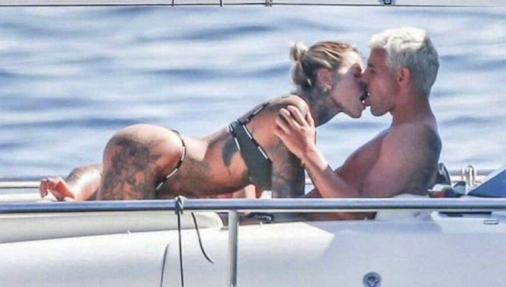 Ερνάντεζ, ανέβηκε στα ύψη η θερμοκρασία – Hot στιγμές με το «αστεράκι» του (pics)