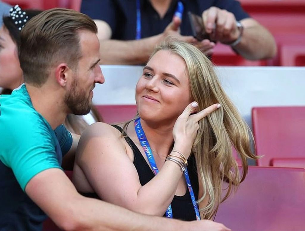 BILD: «Στο Μόναχο η σύζυγος του Κέιν, ψάχνει σπίτι»! (pic)