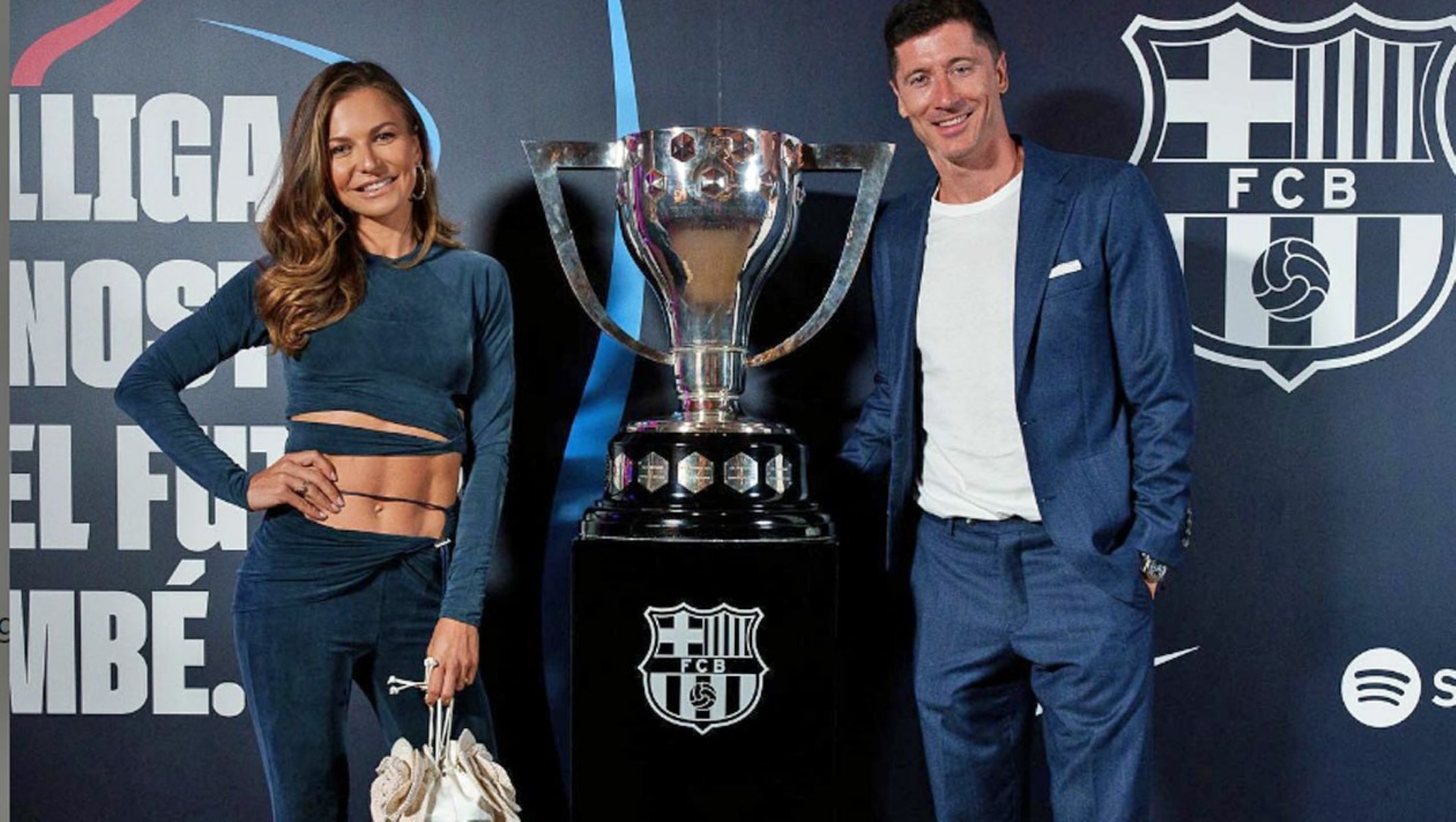 Ο χορός του ζεύγους Λεβαντόφσκι – «Κόβει την ανάσα» η πανέμορφη Άννα (vid)