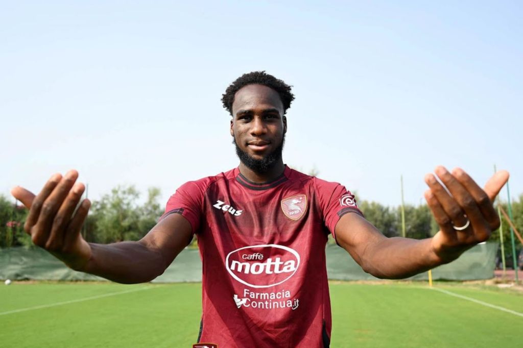 Μίλαν: Θέλει λύση στην επίθεση και κοιτάει στην… Σαλερνιτάνα!