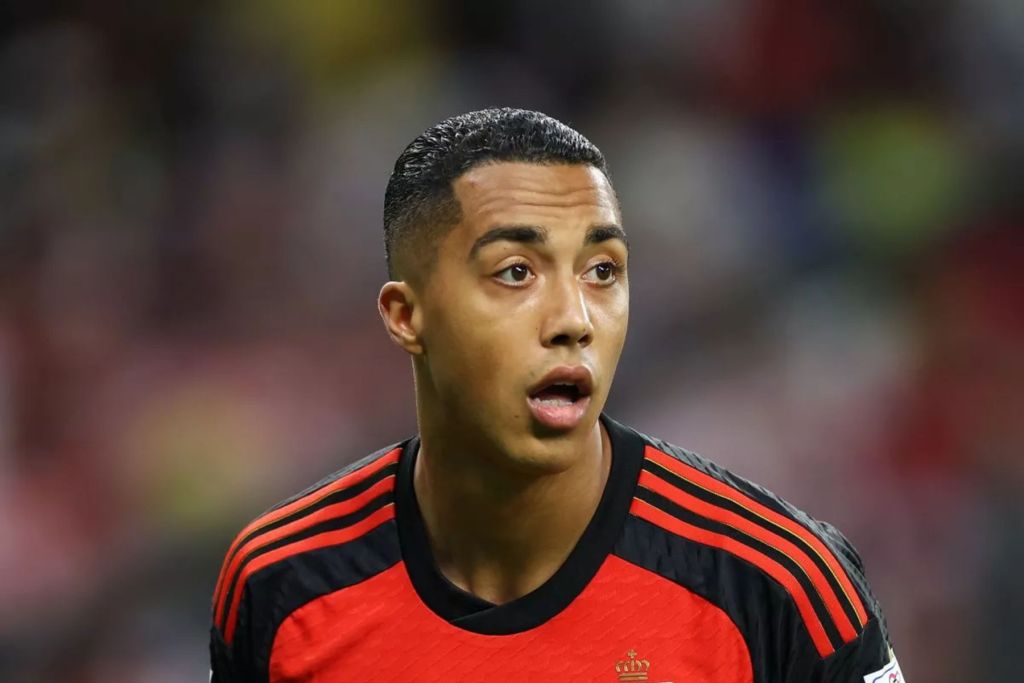 Επίσημο: Αδειάζει η Λέστερ – Παρελθόν και ο «Χωριάτης» Τίλεμανς! (vid)