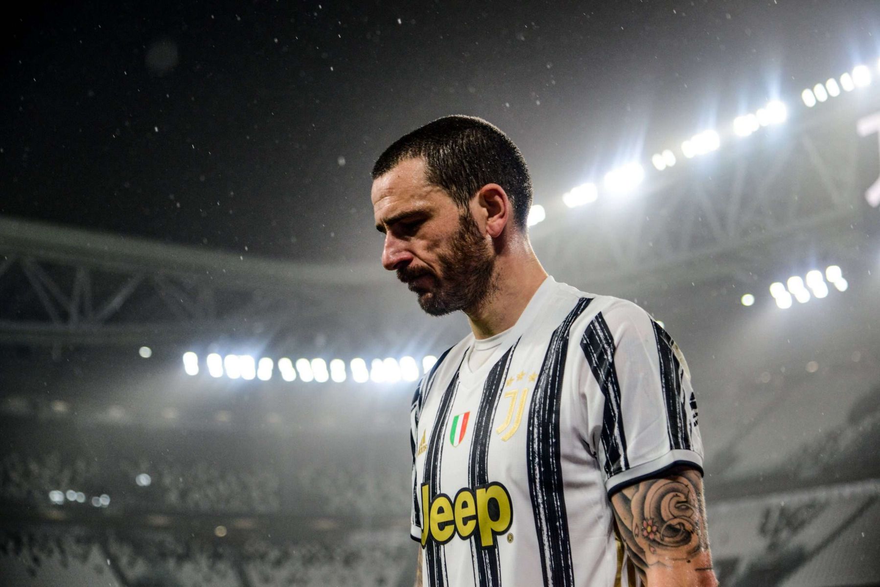 Στα άκρα ο Μπονούτσι: «Βάλτε με να παίζω αλλιώς θα σας πάω στα δικαστήρια»!