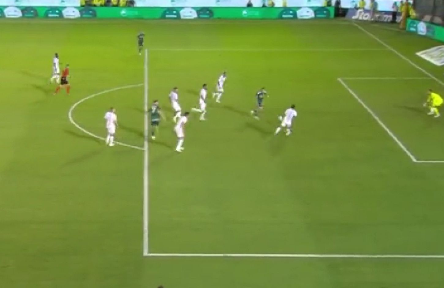 Στο πόδι η Λεωφόρος, 1-0 ο Παναθηναϊκός με Μπερνάρ! (vid)