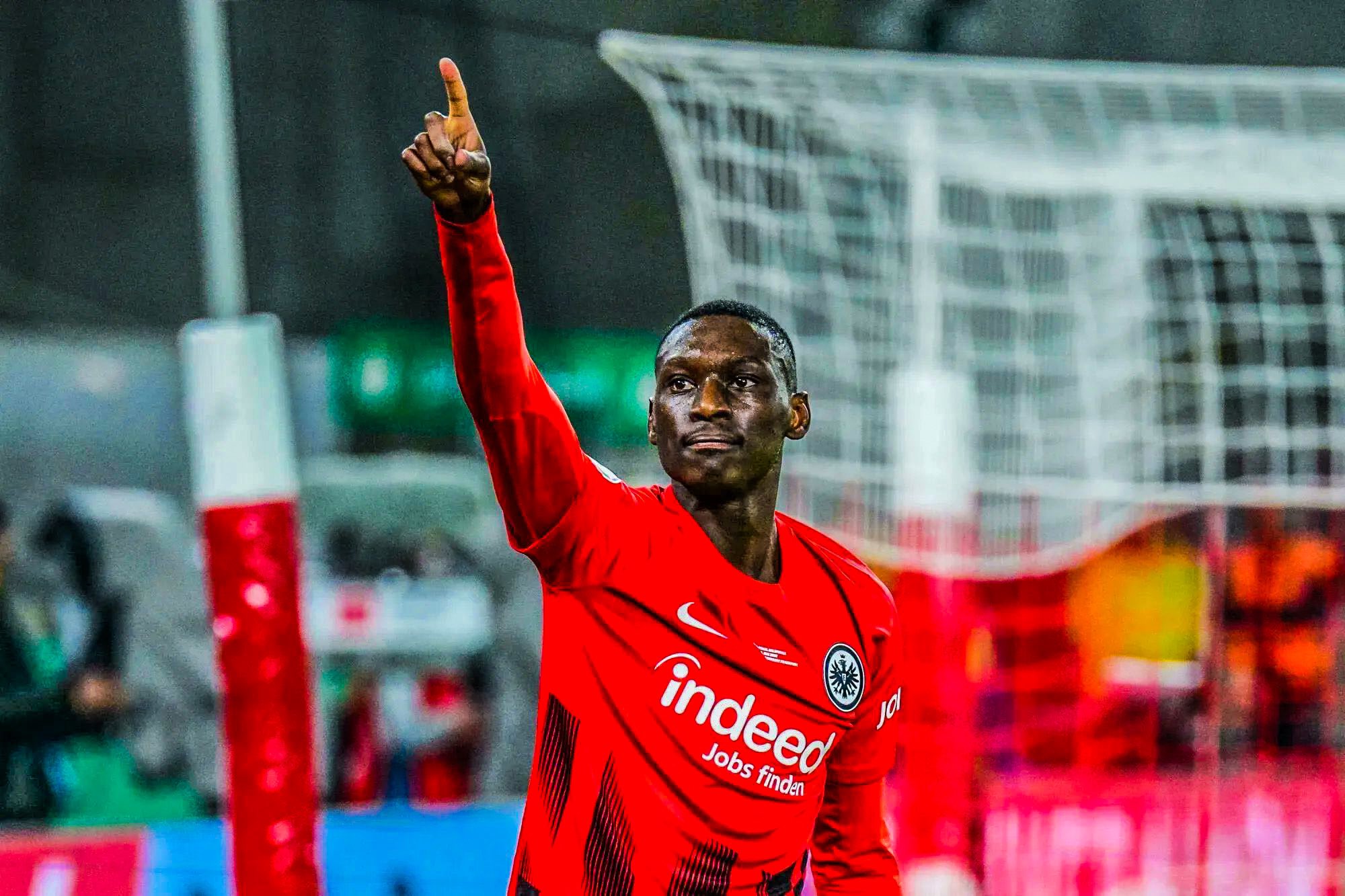 Παρί: Κίνηση που δεν τον τιμά – Ο Κόλο Μουανί… δεν σέβεται την Άιντραχτ!