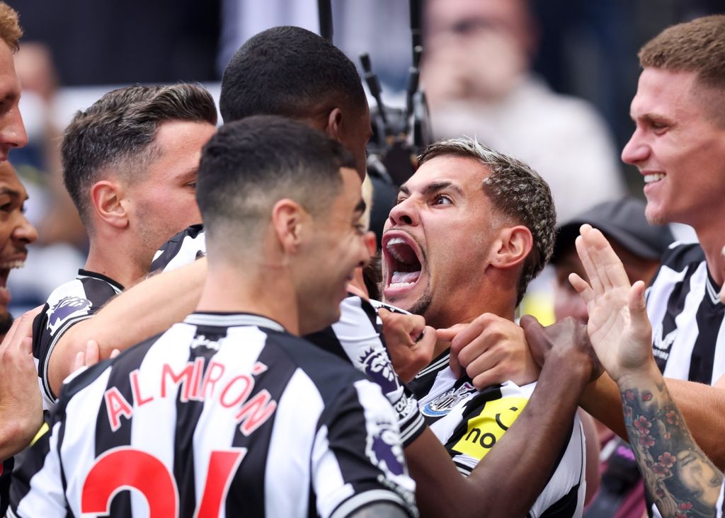 Τρομακτική Νιούκαστλ – Με πεντάρα ξεκίνησε τη σεζόν! (vid)