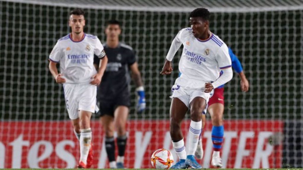 Ρεάλ Μαδρίτης: Δεν ανησυχεί στα στόπερ – Ετοιμάζει τον νέο της… ήρωα