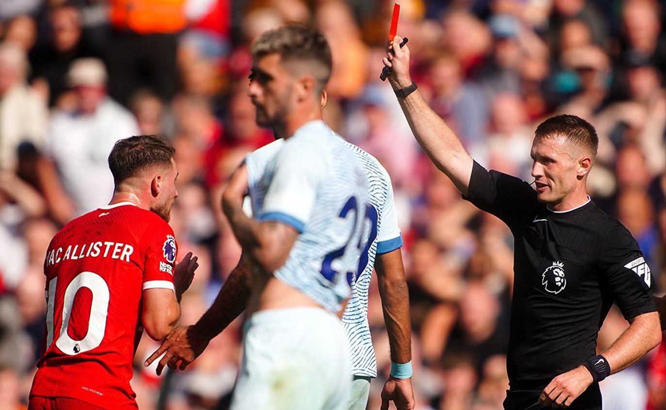 «Κόκκινο» ντεμπούτο για ΜακΆλιστερ στο «Άφιλντ»! (vid)